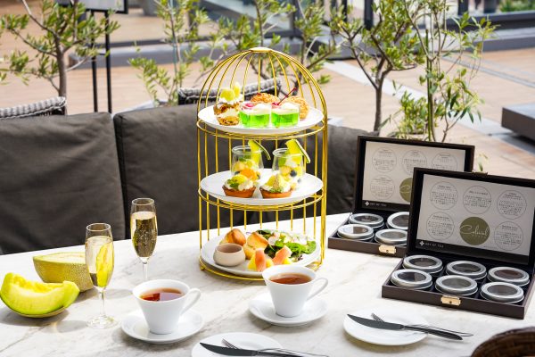 5/18スタート<br>【Melon Afternoon Tea】<br>メロン尽くしのアフタヌーンティー<br>（スイーツ＆セイボリー × カフェフリー）｜平日限定の画像
