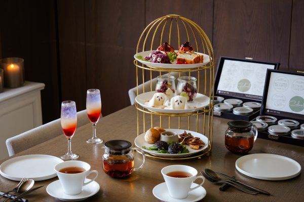 9/1スタート<br>【Halloween Afternoon Tea】<br>秋の味覚を楽しむハロウィンアフタヌーンティー<br>（スイーツ＆セイボリー × カフェフリー）<br>｜平日限定の画像